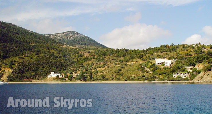 The town of Pefkos